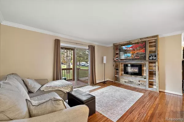 Oxford, MI 48371,2931 Seymour Lake Road