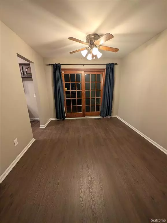 South Lyon, MI 48178,11041 Tillson Drive