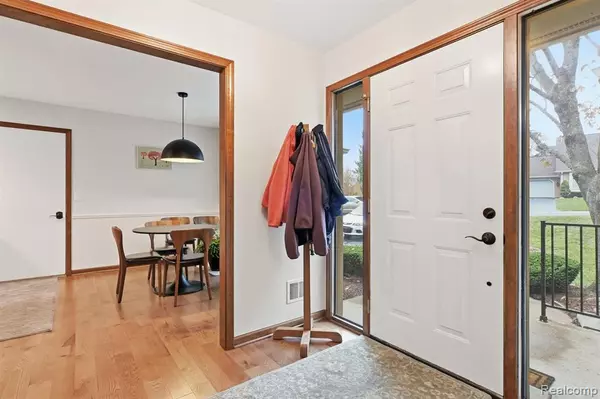 Brighton, MI 48116,4535 4535 Golf View Dr Drive