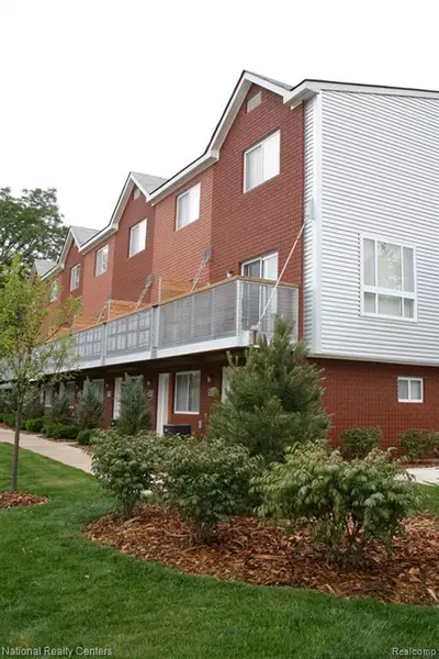 509 S. Crooks Rd., Clawson, MI