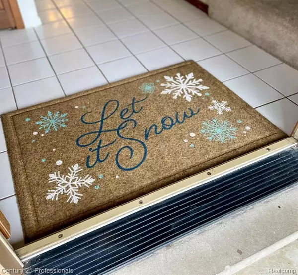 Rochester Hills, MI 48307,726 Baker Street