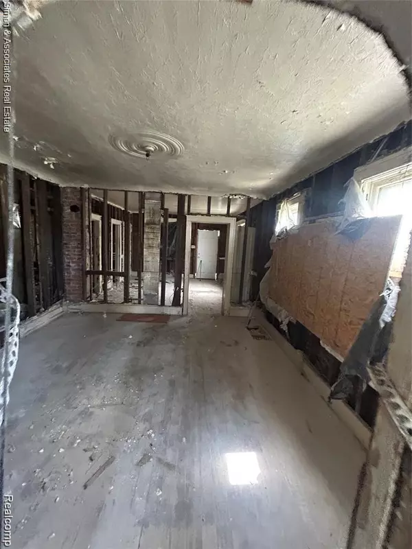 Detroit, MI 48211,3308 Medbury Street