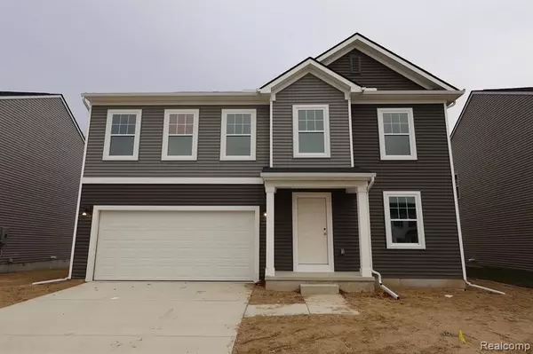 437 Hidden River W, Holly, MI 48442