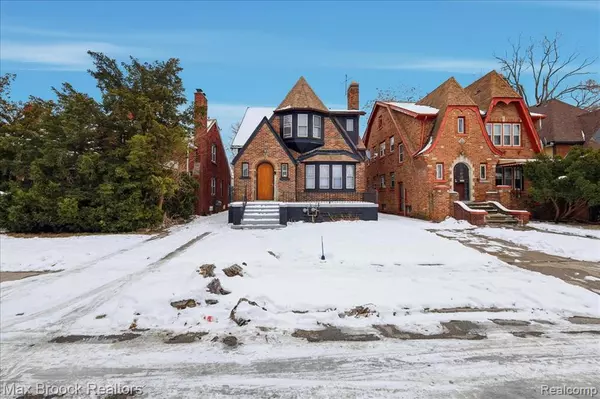 Detroit, MI 48221,17180 Kentucky Street