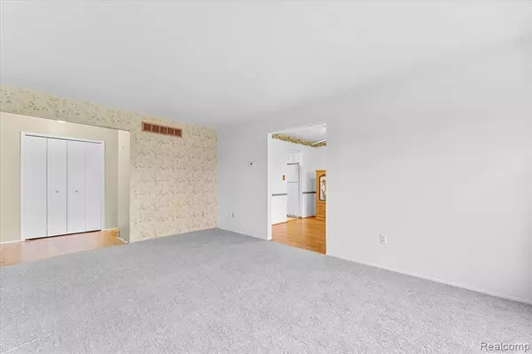 Trenton, MI 48183,4655 Leisure Lane