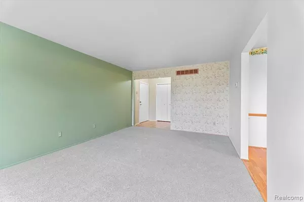 Trenton, MI 48183,4655 Leisure Lane