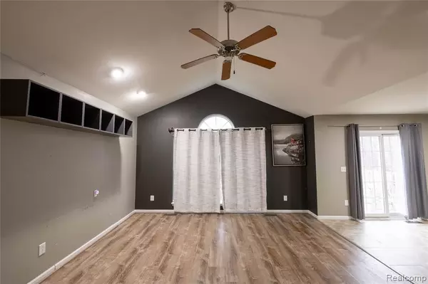 Northville, MI 48168,16066 Morningside