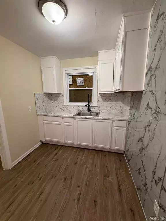 Detroit, MI 48224,6106 Cadieux Road