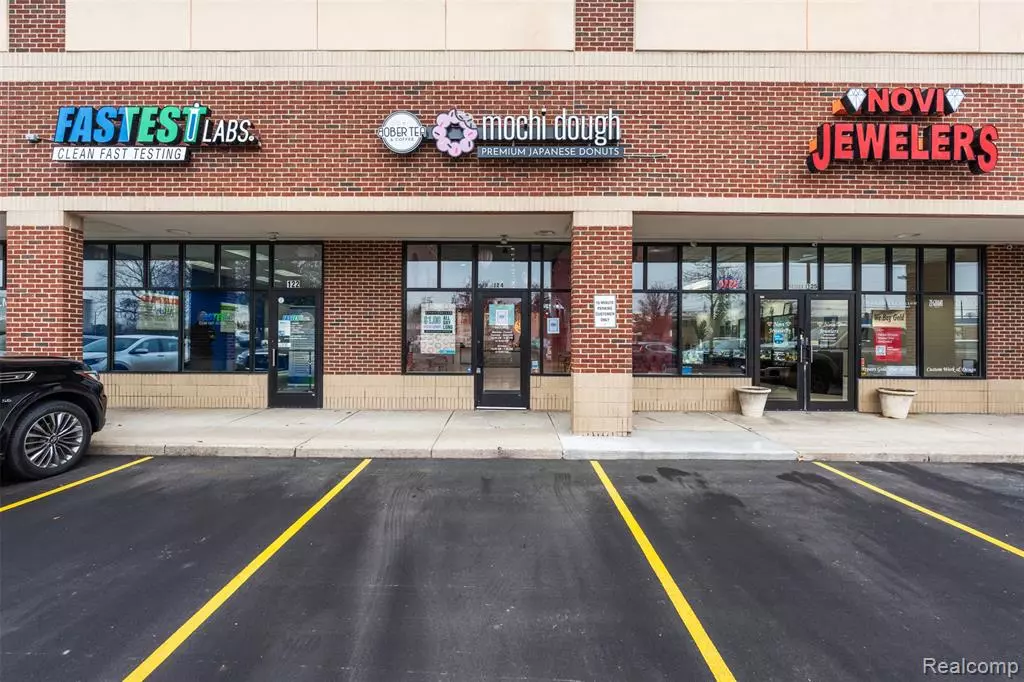 Novi, MI,25875 Novi Road