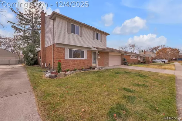 Plymouth, MI 48170,40585 Pinetree Drive