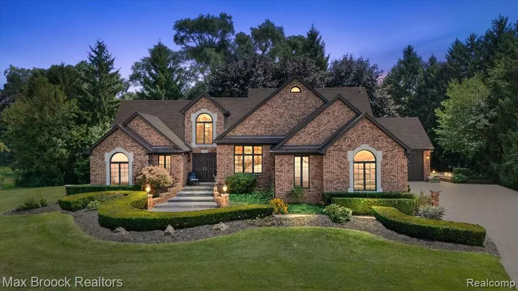 13000 Janine Court, Shelby Twp, MI 48315