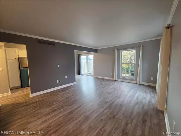 Clinton Twp, MI 48038,15814 Newport Drive