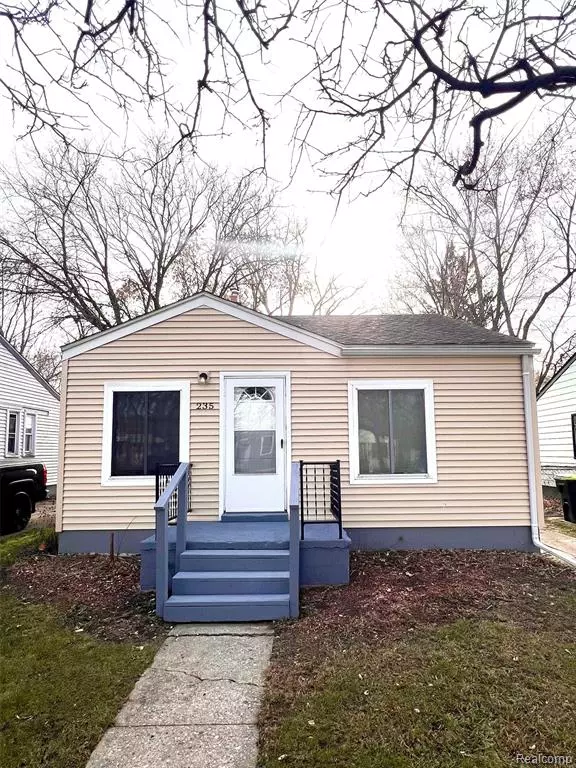 235 W Rutgers Avenue, Pontiac, MI 48340