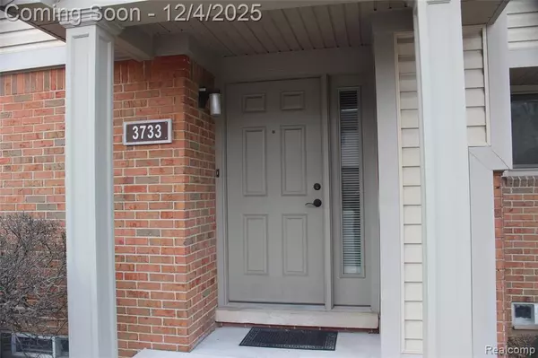 Troy, MI 48084,3733 Old Creek Road