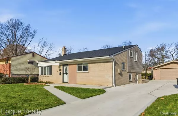 20413 Caniff Street, Clinton Twp, MI 48035