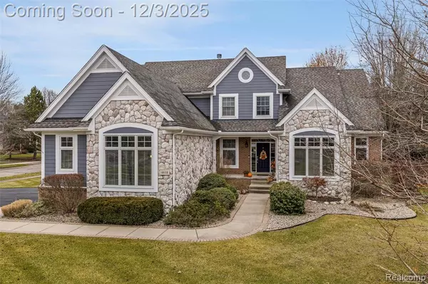 4618 Waterbury Drive, Clarkston, MI 48348