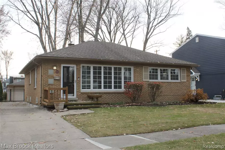 2100 Derby Road, Birmingham, MI 48009