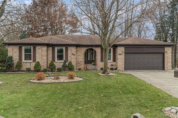 48796 Palmyra Drive, Shelby Twp, MI 48317