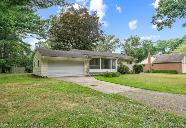 Wixom, MI 48393,1445 Mariposa Drive