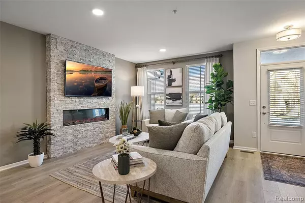 Auburn Hills, MI 48326,218 Jotham Avenue