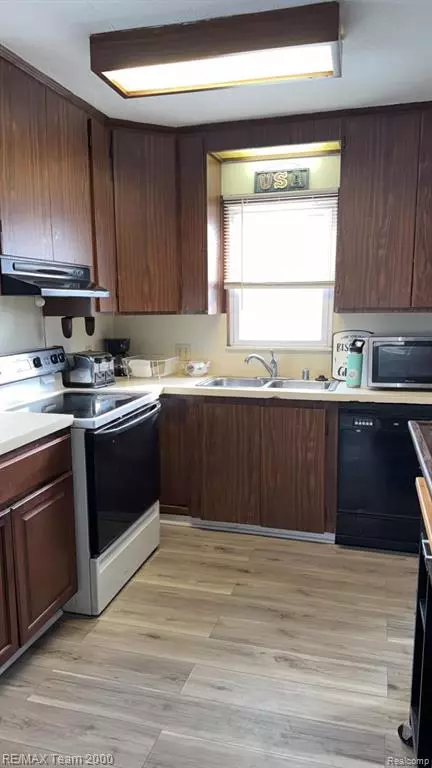 Dearborn, MI 48124,24705 Calvin Street