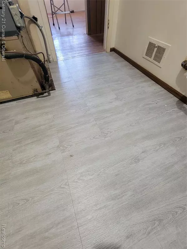 Livonia, MI 48150,37800 Schoolcraft Road