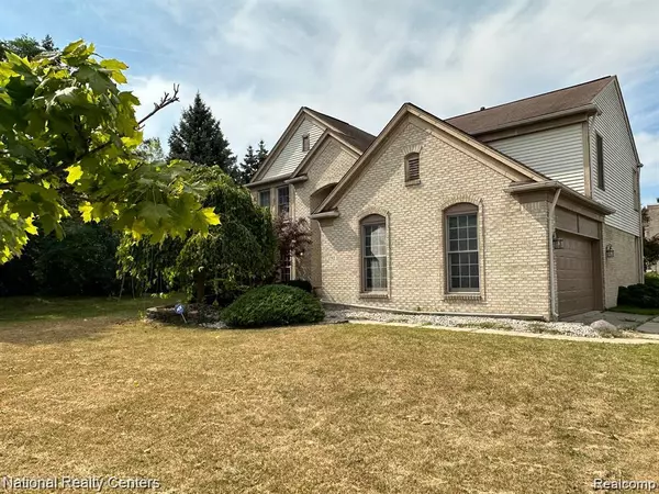 1792 BENTLEY, Canton, MI 48188