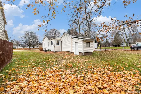 Waterford, MI 48327,5010 Cass Elizabeth Road