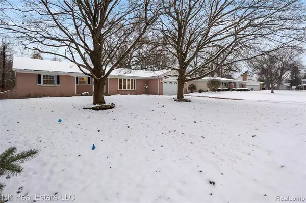 Shelby Twp, MI 48316,5558 Meadow Lane