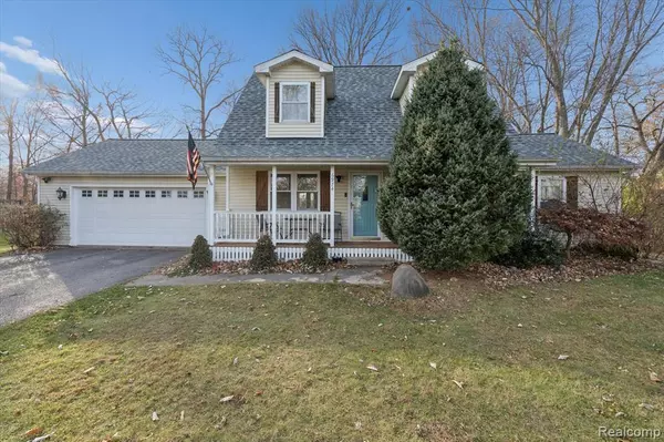 Jackson, MI 49201,6974 Surrey Lane