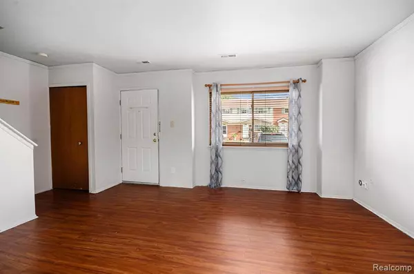 Roseville, MI 48066,25634 Lexington Lane