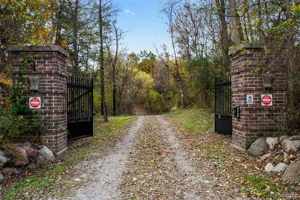 Oxford, MI 48370,2631 Lakeville Road