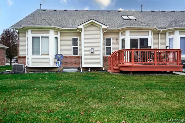 New Baltimore, MI,26122 Joanne Smith Lane