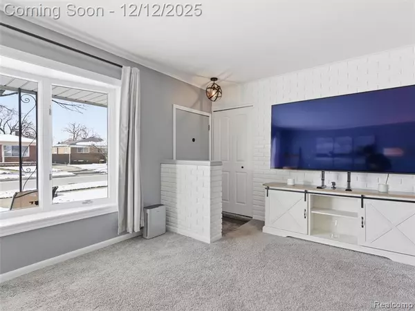 Warren, MI 48091,25300 Loretta Avenue