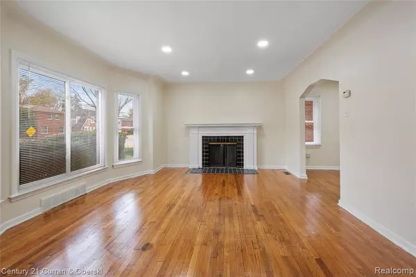 Detroit, MI 48235,18467 Littlefield Street