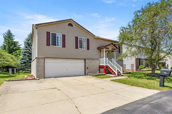 Westland, MI 48186,1786 Daisey Lane