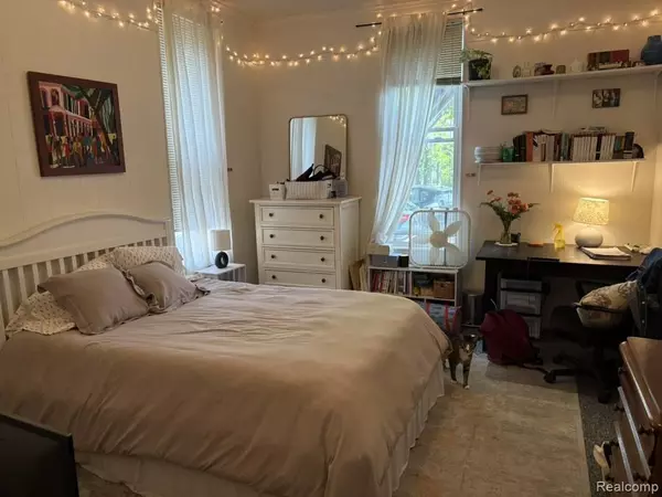 Ann Arbor, MI 48104,921 Mary Unit 2 Street