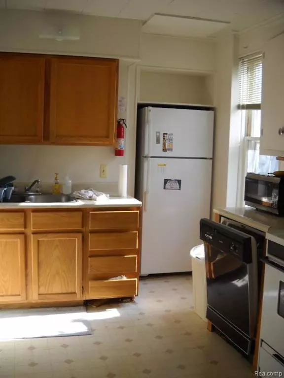 Ann Arbor, MI 48104,921 Mary Unit 2 Street