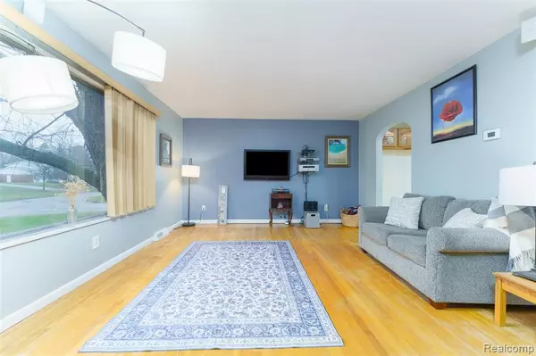 Brighton, MI 48114,11812 Waycross Road