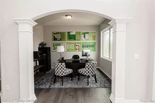 Oakland, MI,1 Rochawies Drive