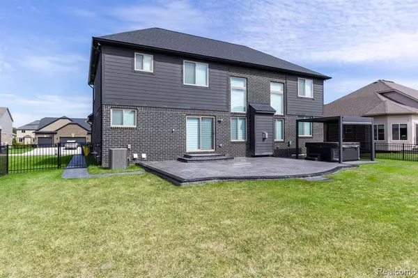 Macomb, MI 48042,24538 Brookshire Drive