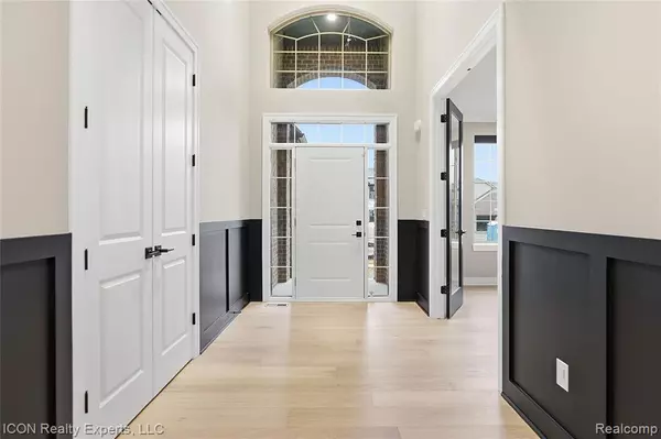 Macomb, MI 48042,50766 Mistwood Drive