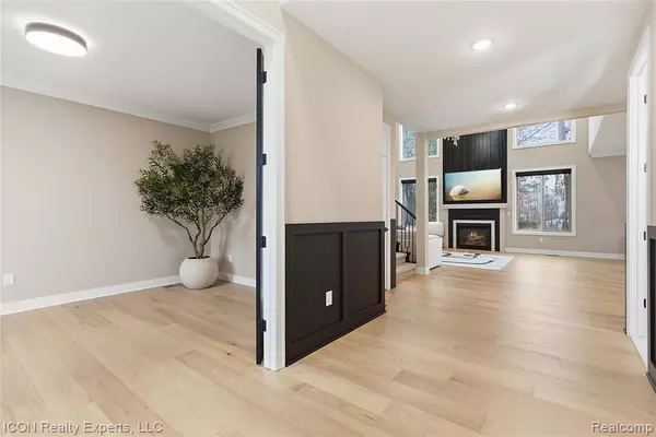 Macomb, MI 48042,50766 Mistwood Drive