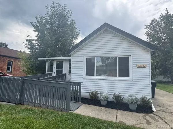 19232 BRANDT Street, Roseville, MI 48066