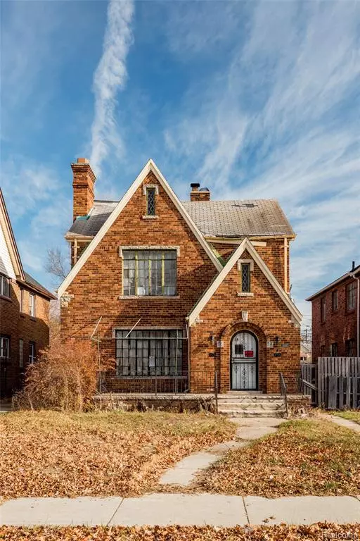 Detroit, MI 48221,16766 Greenlawn Street