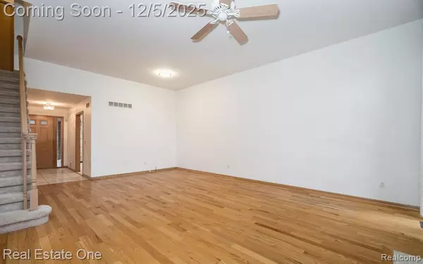 Troy, MI 48098,1231 AUTUMN DRIVE