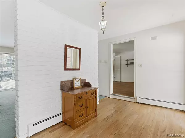 Bloomfield, MI 48302,2950 Aspen Lane