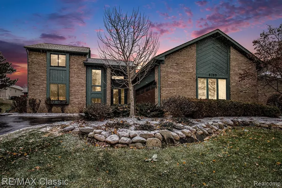 8789 El Dorado Drive, White Lake, MI
