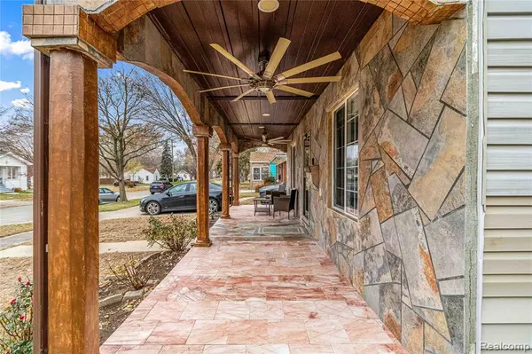 Dearborn Heights, MI 48125,24146 McDonald Street