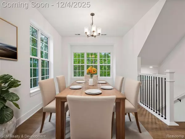 Milford, MI 48381,549 VILLAGE Lane